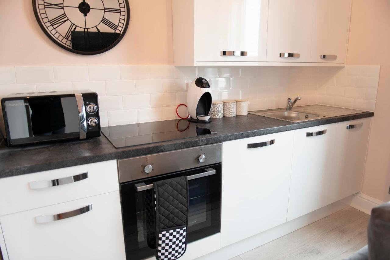Charles Alexander Short Stay - Highcliffe Apartments Cleveleys Buitenkant foto