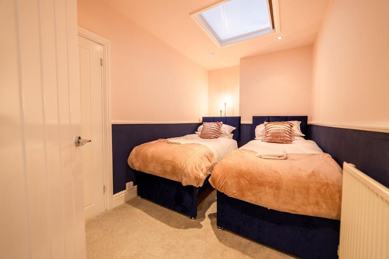 Charles Alexander Short Stay - Highcliffe Apartments Cleveleys Buitenkant foto