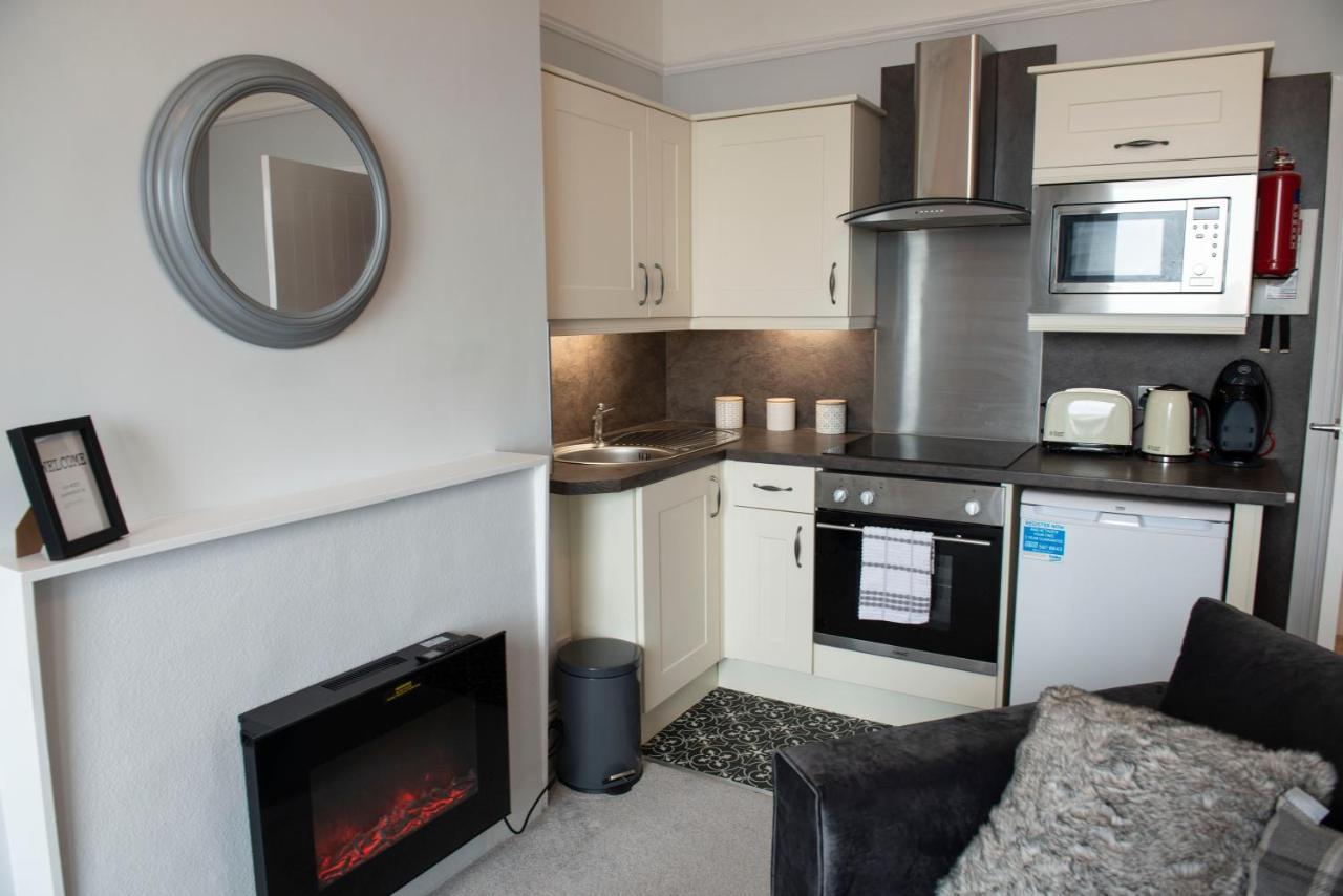Charles Alexander Short Stay - Highcliffe Apartments Cleveleys Buitenkant foto