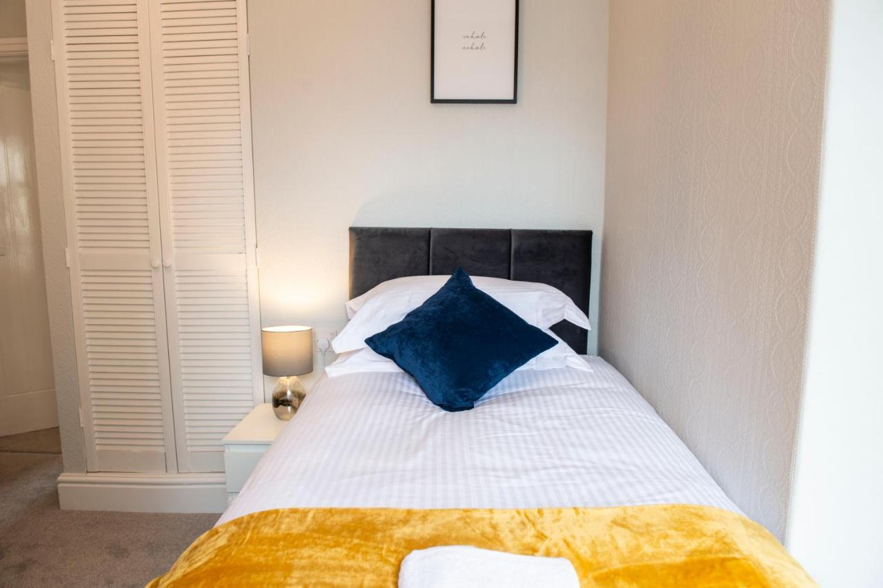 Charles Alexander Short Stay - Highcliffe Apartments Cleveleys Buitenkant foto