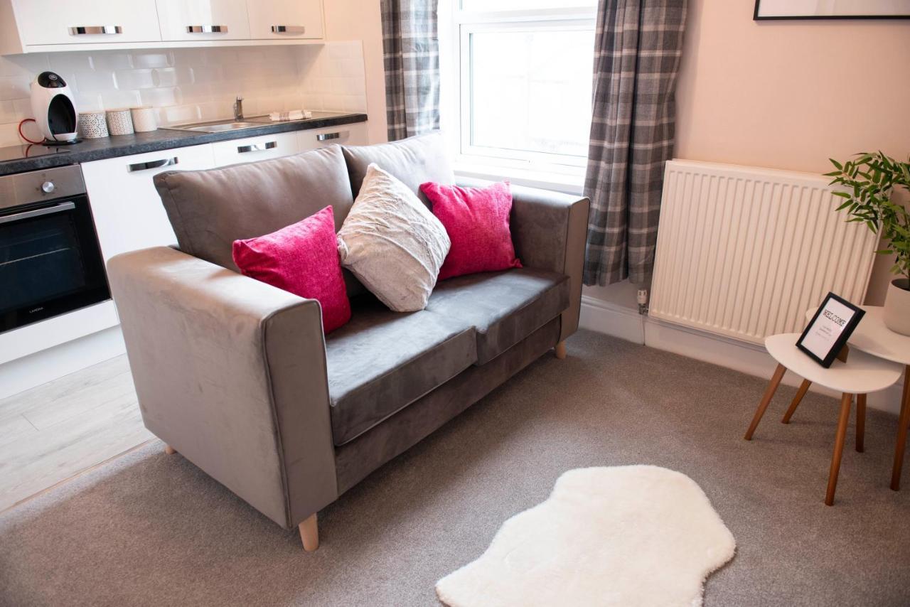 Charles Alexander Short Stay - Highcliffe Apartments Cleveleys Buitenkant foto