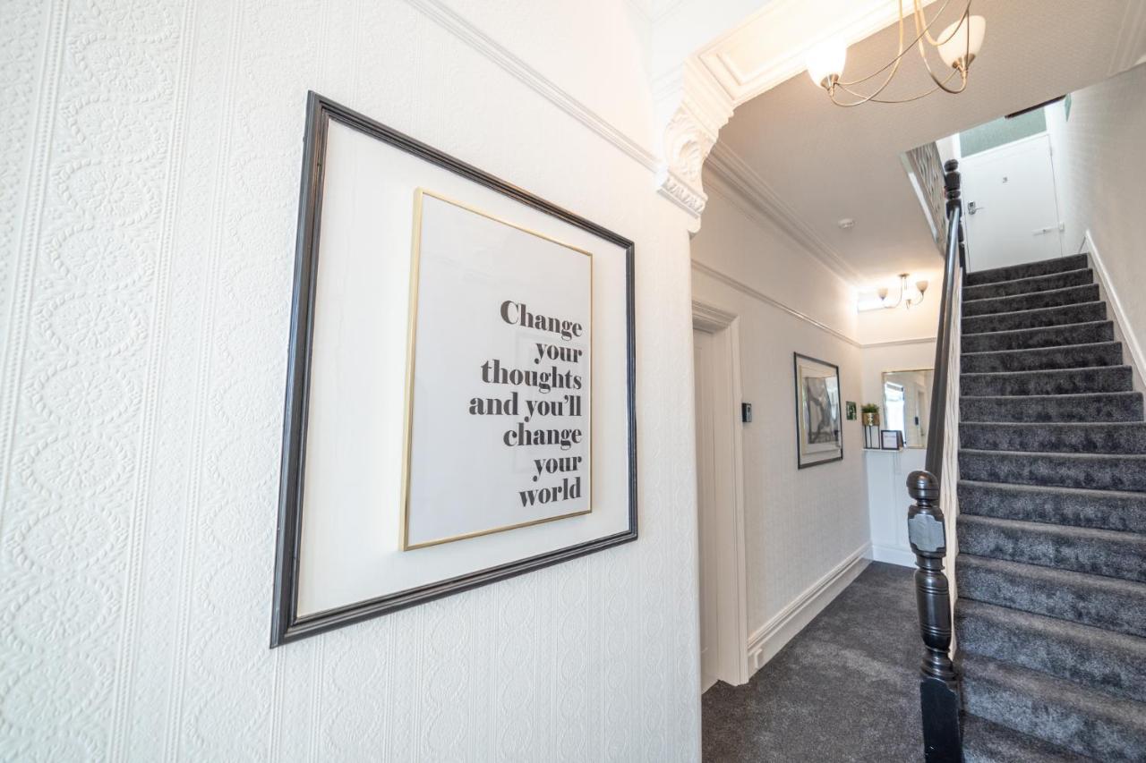 Charles Alexander Short Stay - Highcliffe Apartments Cleveleys Buitenkant foto