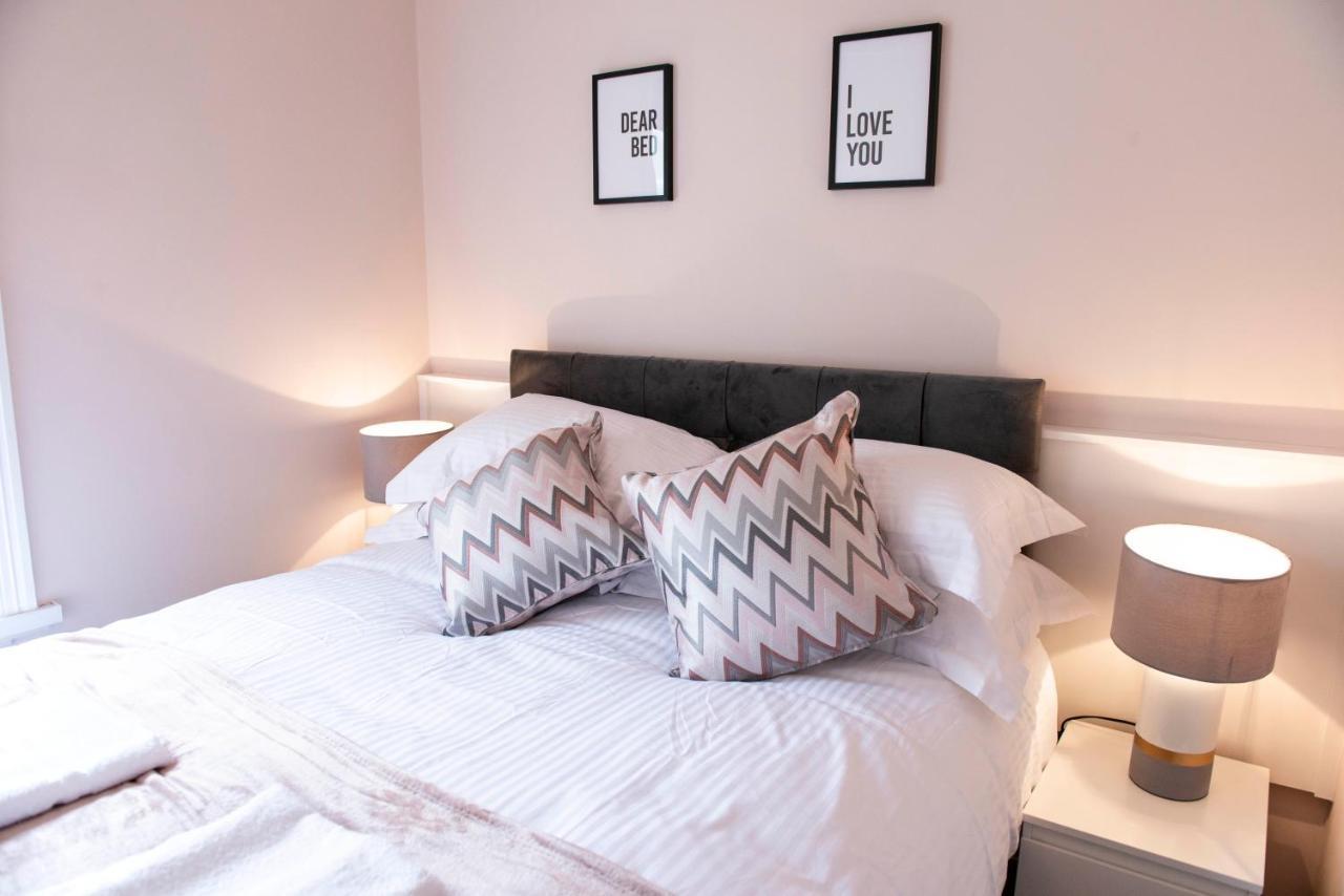 Charles Alexander Short Stay - Highcliffe Apartments Cleveleys Buitenkant foto